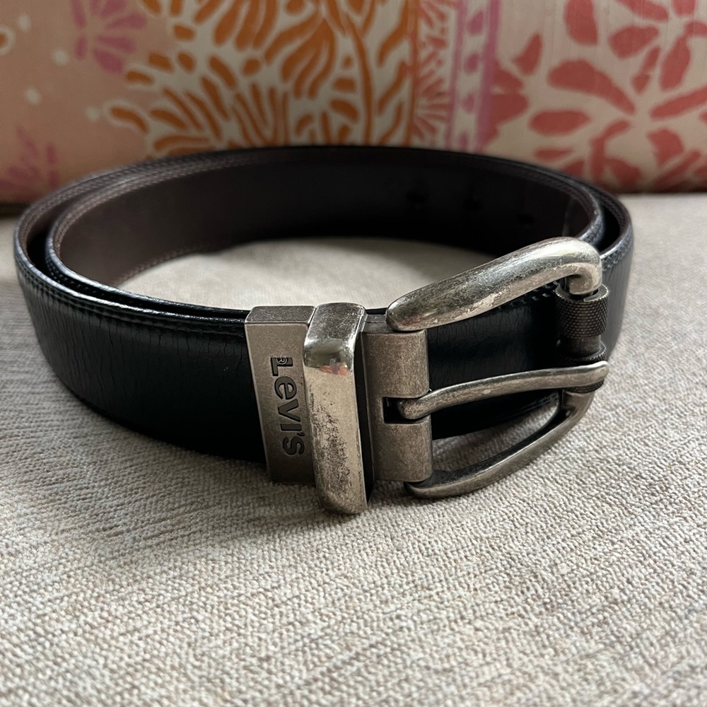VINTAGE Men’s LEVI’S Black Belt. Size 36/90.